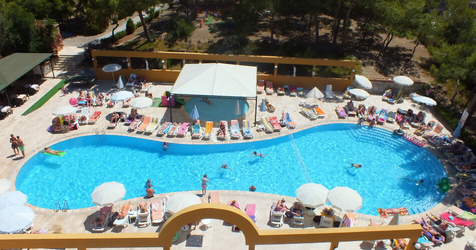 Tuntas Family Suites photo 2